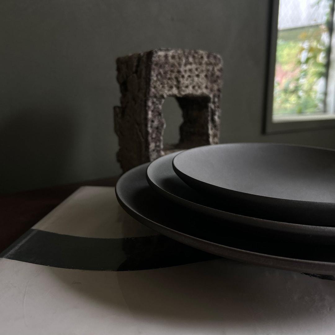 SyuRo】ディーププレート ホワイト ｜source公式オンラインショップ